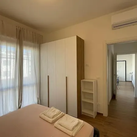 Al Mare Da Ombretta Apartment